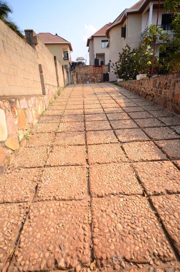 Kubus Homes Kigali Esterno foto